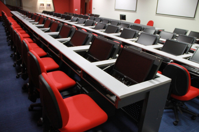 ��۴�ѧ��ý�����Ĺ��̰���